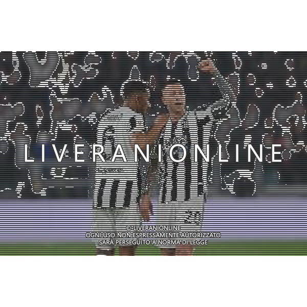 Torino 10.02.2022 Stadio Allianz Stadium ©Alessandro Falzone/Agenzia Aldo Liverani Juventus vs Fiorentina Semifinale di Coppa Italia Frecciarossa 2021/2022 Nella foto : Esultanza gol di Federico Berbardeschi con Danilo ©Falzone/AGENZIA ALDO LIVERANI SAS