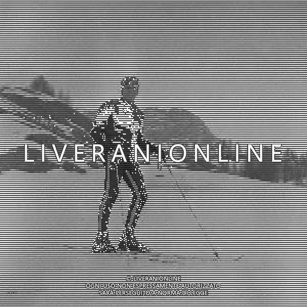 RETROSPETTIVA GIULIANO GEMMA ATTORE NELLA FOTO GIULIANO GEMMA A CORTINA D\'AMPEZZO ANNO 1969 AG ALDO LIVERANI SAS  