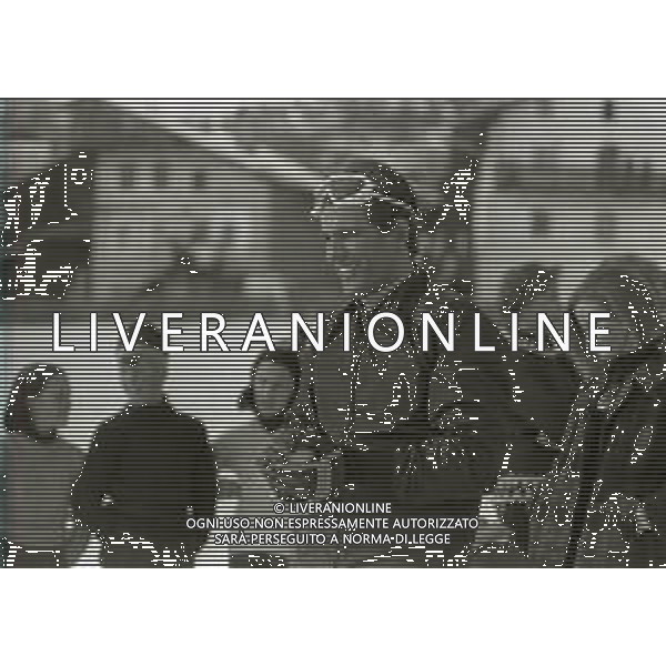 RETROSPETTIVA GIULIANO GEMMA ATTORE NELLA FOTO GIULIANO GEMMA A CORTINA D\'AMPEZZO ANNO 1969 AG ALDO LIVERANI SAS  