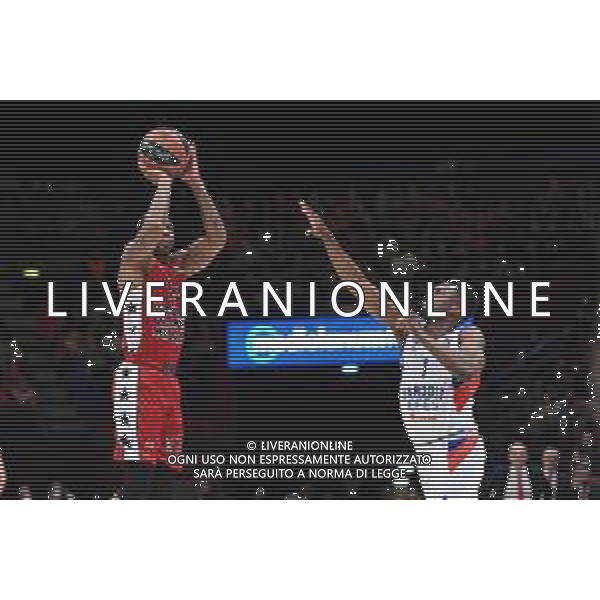 ¬© TVRG Malcolm Delaney (Olimpia Milano) e sulla DX Rodrigue Beaubois (Anadolu Efes Istanbul) AX Armani Exchange Milano vs Anadolu Efes Istanbul Turkish Airlines EuroLeague gara 2 quarti di finale playoff Assago (MI) 21-04-2022 Mediolanum Forum foto Roberto Garavaglia/ag. Aldo Liverani sas/AGENZIA ALDO LIVERANI SAS