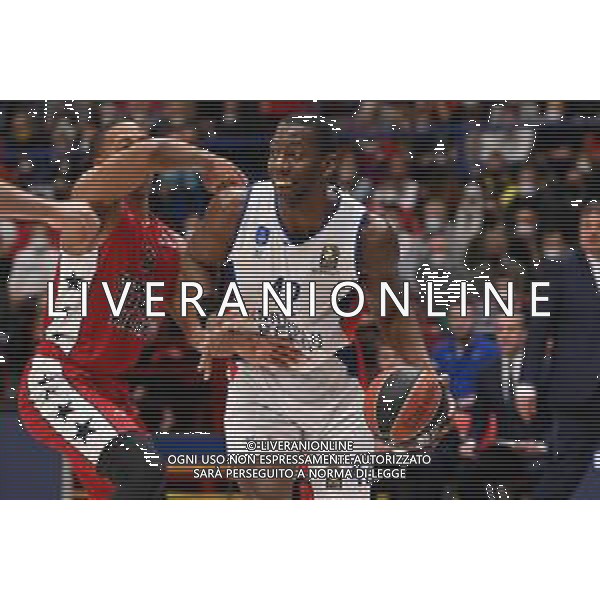 © TVRG Bryant Dunston (Anadolu Efes Istanbul) AX Armani Exchange Milano vs Anadolu Efes Istanbul Turkish Airlines EuroLeague gara 2 quarti di finale playoff Assago (MI) 21-04-2022 Mediolanum Forum foto Roberto Garavaglia/ag. Aldo Liverani sas/AGENZIA ALDO LIVERANI SAS