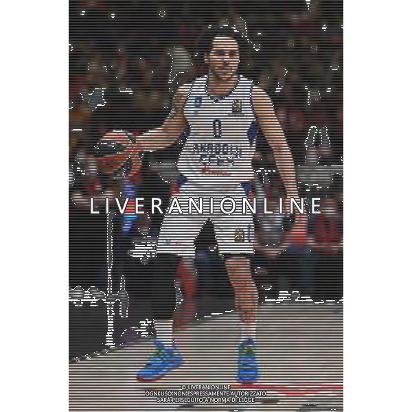 ¬© TVRG Shane Larkin (Anadolu Efes Istanbul) AX Armani Exchange Milano vs Anadolu Efes Istanbul Turkish Airlines EuroLeague gara 2 quarti di finale playoff Assago (MI) 21-04-2022 Mediolanum Forum foto Roberto Garavaglia/ag. Aldo Liverani sas/AGENZIA ALDO LIVERANI SAS