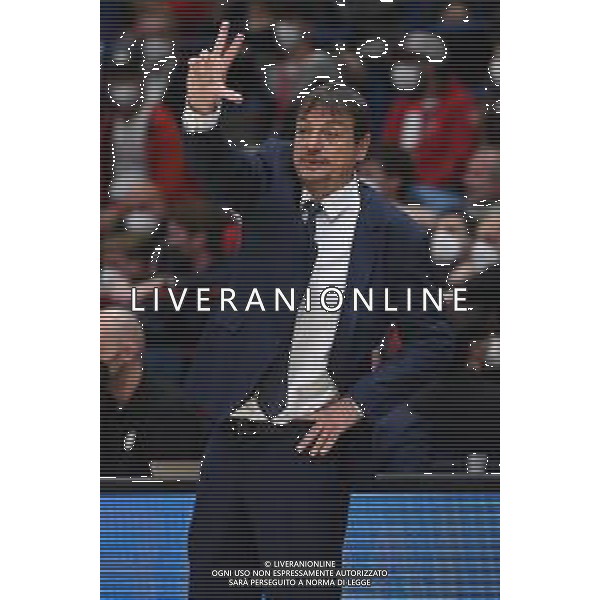 ¬© TVRG Ergin Ataman allenatore Anadolu Efes Istanbul AX Armani Exchange Milano vs Anadolu Efes Istanbul Turkish Airlines EuroLeague gara 2 quarti di finale playoff Assago (MI) 21-04-2022 Mediolanum Forum foto Roberto Garavaglia/ag. Aldo Liverani sas/AGENZIA ALDO LIVERANI SAS