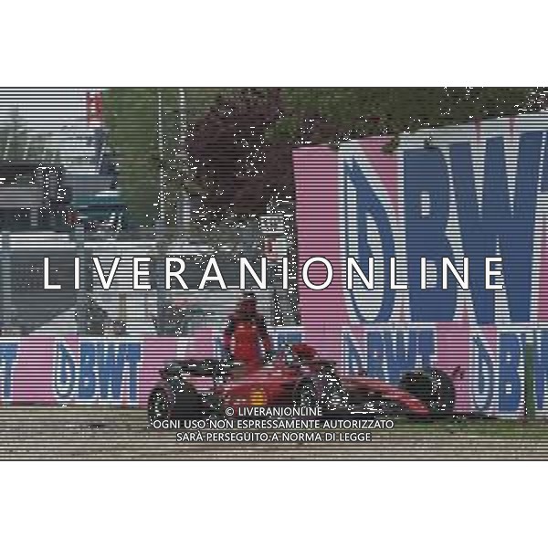 IMOLA 22 04 2021 AUTODROMO ENZO E DINO FERRARI GRAN PREMIO FORMULA 1 ROLEX MADE IN ITALY E DELL\'EMILIA ROMAGNA NELLA FOTO INCIDENTE DI CARLOS SAINZ ALLA RIVAZZA ©SANNA/AGENZIA ALDO LIVERANI SAS