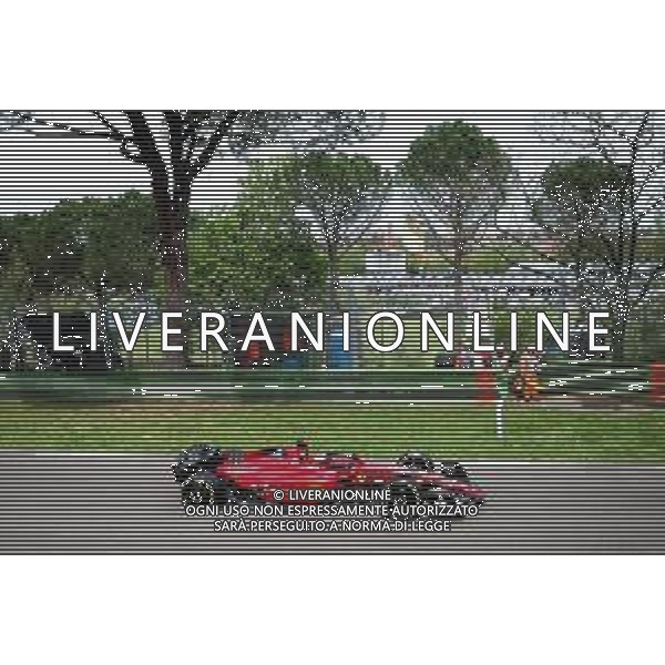 IMOLA 23-04-2022 GRAN PREMIO ROLEX GP DEL MADE IN ITALY E DELL\'EMILIA ROMAGNA NELLA FOTO CHARLES LECLERC ALLA VARIANTE ALTA CURVA GRESINI DELL\'AUTODROMO "ENZO E DINO FERRARI" DI IMOLA CON LO SFONDO DELLA CITTA\' DI IMOLA ©SANNA/AG ALDO LIVERANI SAS