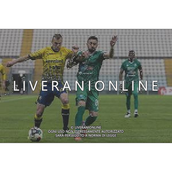 Foto Alessandro Castaldi/AGENZIA ALDO LIVERANI SAS Modena Vs Pontedera - Serie C Lega Pro 2021/2022 - 23/04/22 Modena, - Stadio Alberto Braglia - Italia - Nella foto: Matteo Ciofani (Modena) e Gianmarco Regoli (Pontedera) ©ACastaldi/AG ALDO LIVERANI SAS