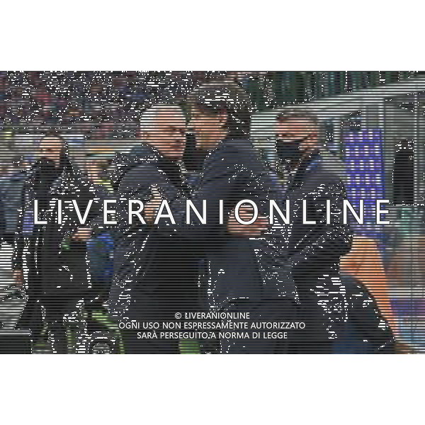 Jose\' Mourinho allenatore Roma e Simone Inzaghi allenatore Inter Inter vs Roma Campionato Serie A TIM - 34a giornata Milano 23-04-2022 Stadio Giuseppe Meazza - San Siro foto Roberto Garavaglia/ag. Aldo Liverani sas/AG ALDO LIVERANI SAS