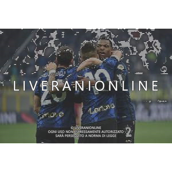 esultanza Inter dopo il gol del 3 a 0 Lautaro Martinez Inter vs Roma Campionato Serie A TIM - 34a giornata Milano 23-04-2022 Stadio Giuseppe Meazza - San Siro foto Roberto Garavaglia/ag. Aldo Liverani sas/AG ALDO LIVERANI SAS