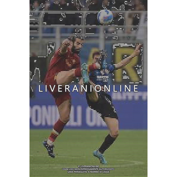 Sergio Miguel Relvas de Oliveira (Roma) e Nicolo\' Barella (Inter) Inter vs Roma Campionato Serie A TIM - 34a giornata Milano 23-04-2022 Stadio Giuseppe Meazza - San Siro foto Roberto Garavaglia/ag. Aldo Liverani sas/AG ALDO LIVERANI SAS