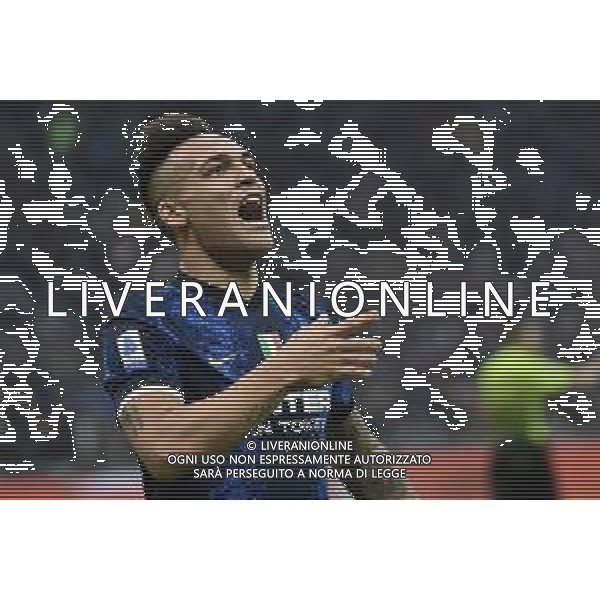 Lautaro Martinez (Inter) esulta dopo il gol del 3 a 0 Inter vs Roma Campionato Serie A TIM - 34a giornata Milano 23-04-2022 Stadio Giuseppe Meazza - San Siro foto Roberto Garavaglia/ag. Aldo Liverani sas