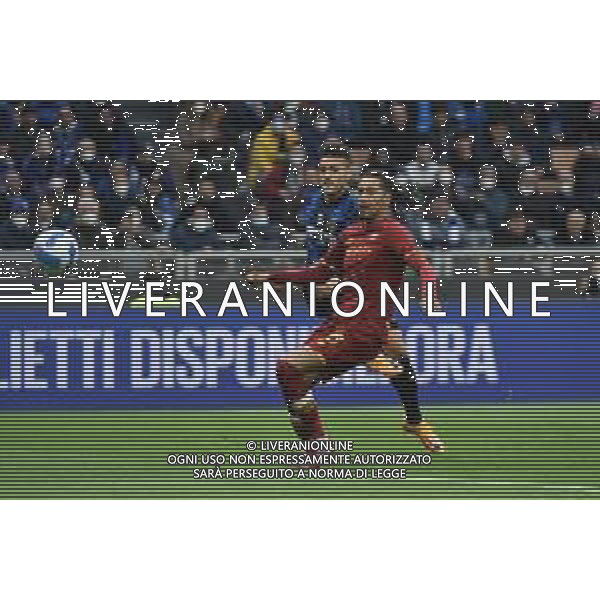 Lautaro Martinez (Inter) SX Chris Smalling (Roma) DX Inter vs Roma Campionato Serie A TIM - 34a giornata Milano 23-04-2022 Stadio Giuseppe Meazza - San Siro foto Roberto Garavaglia/ag. Aldo Liverani sas