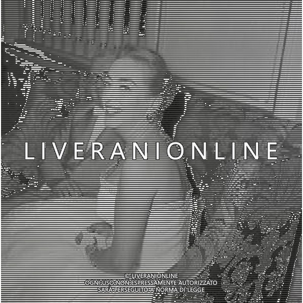 RETROSPETTIVA JOAN CRAWFORD ATTRICE NELLA FOTO JOAN CRAWFORD A ROMA NELL\'ANNO 1952 CON IL MARITO ALFRED NU STEEL AG ALDO LIVERANI SAS