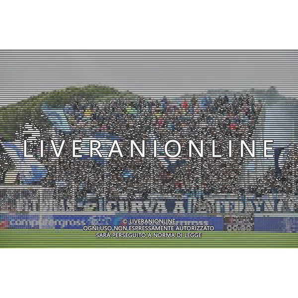 Fabio Fagiolini/LMedia - Empoli FC vs SSC Napoli - italian soccer Serie A match 2021/2022 April 24 2022 - Carlo Castellani stadium Empoli, Italy Empoli FC vs SSC Napoli Photo showing: Napoli fans in Empoli @Fabio Fagiolini/LiveMedia AG ALDO LIVERANI SAS