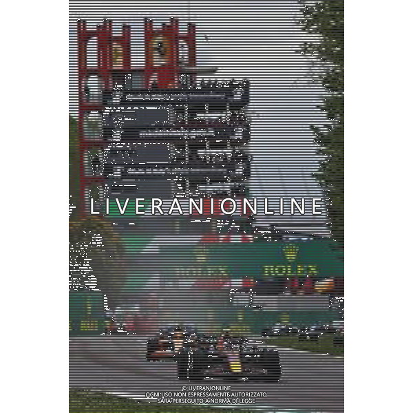 Sergio Perez (MEX) Red Bull Racing RB18. 24.04.2022. Formula 1 World Championship, Rd 4, Emilia Romagna Grand Prix, Imola, Italy, Race Day. - www.xpbimages.com, EMail: requests@xpbimages.com © Copyright: Batchelor / XPB Images/ AGENZIA ALDO LIVERANI SAS - ITALY ONLY EDITORIAL USE ONLY
