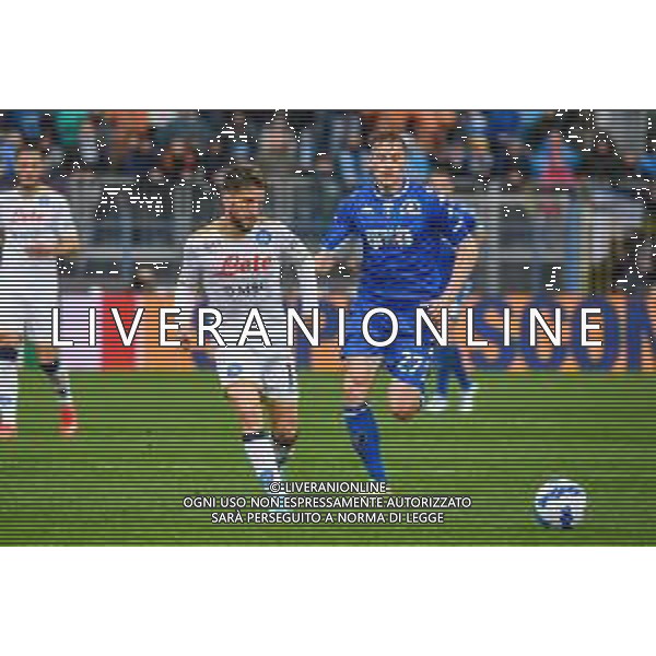 Fabio Fagiolini/LMedia - Empoli FC vs SSC Napoli - italian soccer Serie A match 2021/2022 April 24 2022 - Carlo Castellani stadium Empoli, Italy Empoli FC vs SSC Napoli Photo showing: Dries Mertens (Napoli) fights for the ball against Szymon Zurkowski (Empoli) @Fabio Fagiolini/LiveMedia AG ALDO LIVERANI SAS