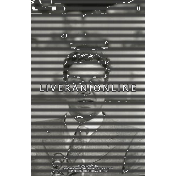 RETROSPETTIVA LUCIANO LAMA POLITICO NELL FOTO LUCIANO LAMA AL CONGRESSO DELLA CGL A MILANO NELL\'ANNO 1972 AG ALDO LIVERANI SAS