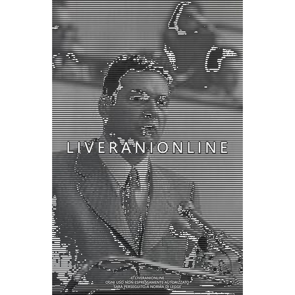 RETROSPETTIVA LUCIANO LAMA POLITICO NELL FOTO LUCIANO LAMA AL CONGRESSO DELLA CGL A MILANO NELL\'ANNO 1972 AG ALDO LIVERANI SAS
