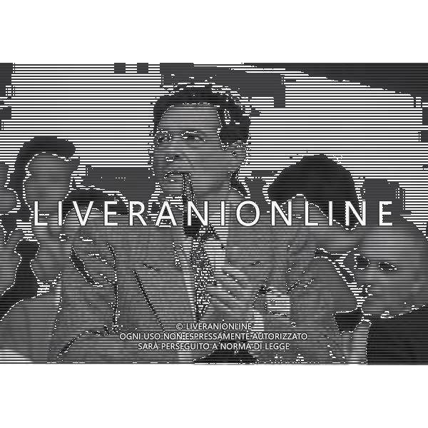 RETROSPETTIVA LUCIANO LAMA POLITICO NELL FOTO LUCIANO LAMA A MILANO NELL\'ANNO 1982-1983 AL CONGRESSO DEL PARTITO COMUNISTA ITALIANO AG ALDO LIVERANI SAS 