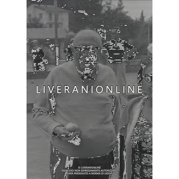 RETROSPETTIVA PIETRO NENNI POLITICO NELLA FOTO NENNI PIETRO A LURISIA IN VACANZA IL 12-08-1964 GIOCA A BOCCE AG ALDO LIVERANI SAS