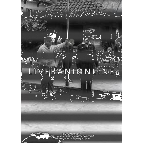 RETROSPETTIVA PIETRO NENNI POLITICO NELLA FOTO NENNI PIETRO A LURISIA IN VACANZA IL 12-08-1964 GIOCA A BOCCE AG ALDO LIVERANI SAS