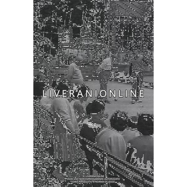 RETROSPETTIVA PIETRO NENNI POLITICO NELLA FOTO NENNI PIETRO A LURISIA IN VACANZA IL 12-08-1964 GIOCA A BOCCE AG ALDO LIVERANI SAS