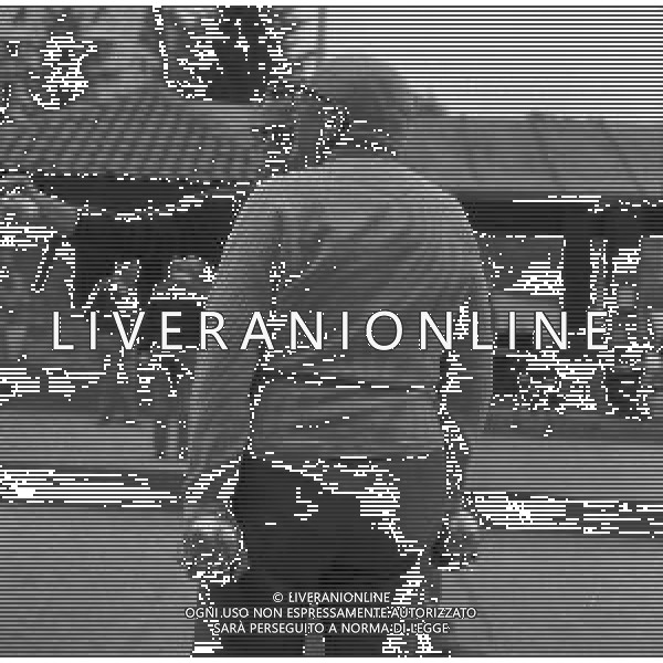 RETROSPETTIVA PIETRO NENNI POLITICO NELLA FOTO NENNI PIETRO A LURISIA IN VACANZA IL 12-08-1964 GIOCA A BOCCE AG ALDO LIVERANI SAS