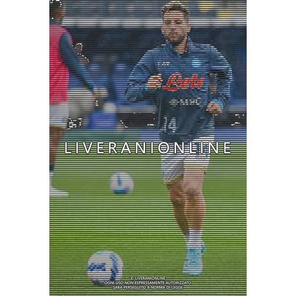 Fabio Fagiolini/LMedia - Empoli FC vs SSC Napoli - italian soccer Serie A match 2021/2022 April 24 2022 - Carlo Castellani stadium Empoli, Italy Empoli FC vs SSC Napoli Photo showing: Dries Mertens (Napoli) warm-up @Fabio Fagiolini/LiveMedia AG ALDO LIVERANI SAS
