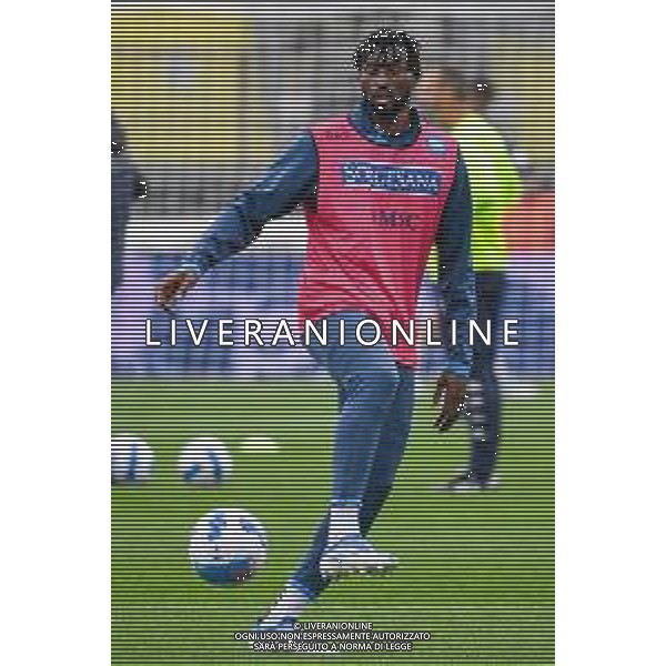 Fabio Fagiolini/LMedia - Empoli FC vs SSC Napoli - italian soccer Serie A match 2021/2022 April 24 2022 - Carlo Castellani stadium Empoli, Italy Empoli FC vs SSC Napoli Photo showing: Andre\' Anguissa (Napoli) warm-up @Fabio Fagiolini/LiveMedia AG ALDO LIVERANI SAS