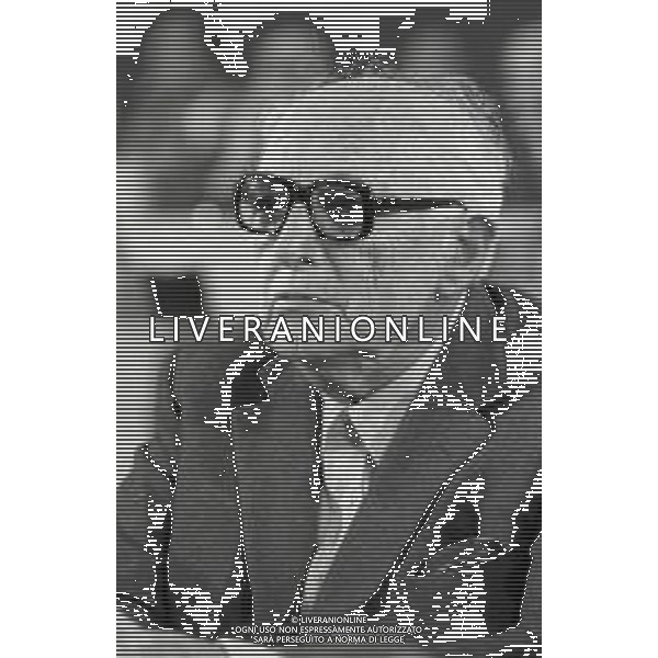 RETROSPETTIVA PIETRO NENNI POLITICO NELLA FOTO NENNI PIETRO A ROMA NELL\'ANNO 1976 AL CONGRESSO DEL PARTITO SOCIALISTA ITALIANO AG ALDO LIVERANI SAS 
