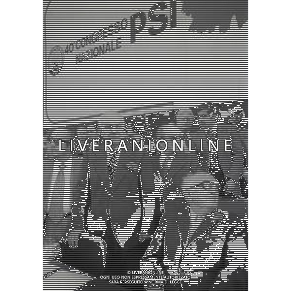 RETROSPETTIVA PIETRO NENNI POLITICO NELLA FOTO NENNI PIETRO A ROMA NELL\'ANNO 1976 AL CONGRESSO DEL PARTITO SOCIALISTA ITALIANO AG ALDO LIVERANI SAS 