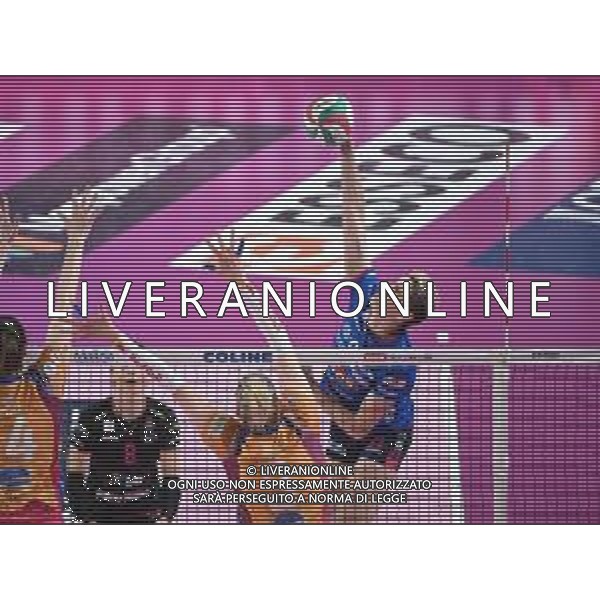 © TVRG Ebrar Karakurt (AGIL Volley Novara) AGIL Volley Igor Gorgonzola Novara vs Vero Volley Monza Novara 27-04-2022 Pala Igor Gorgonzola campionato femminile Serie A1 gara 3 semifinale playoff foto Roberto Garavaglia/ag. Aldo Liverani sas