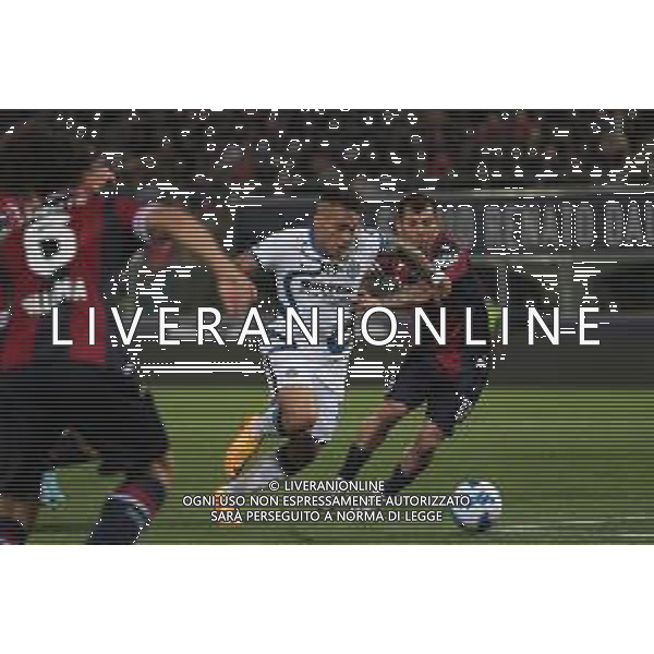 Bologna - Inter Campionato di Calcio Serie A TIM 27/04/2022 nella foto: Martinez Lautaro (f.c.Internazionale)-gary medel ©Claudio Zamagni/Agenzia Aldo Liverani during Italian Serie A soccer match between BOLOGNA F.C. and INTERNAZIONALE F.C. at Renato Dall\'Ara Stadium on April 27 2022 photo credit by Claudio Zamagni/Aldo Liverani Photo Agency/AGENZIA ALDO LIVERANI SAS