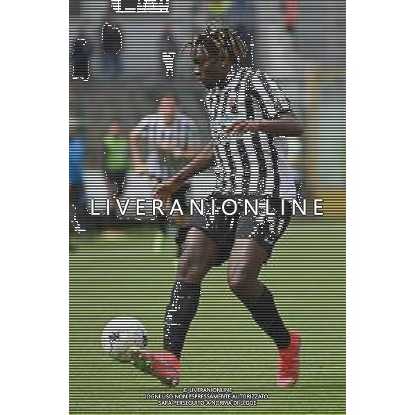 ¬© TVRG Frank Tsajout (Ascoli) Cremonese vs Ascoli Cremona 30-04-2022 Stadio Giovanni Zini Campionato Serie BKT - 37a giornata foto Roberto Garavaglia/ag. Aldo Liverani sas/AGENZIA ALDO LIVERANI SAS