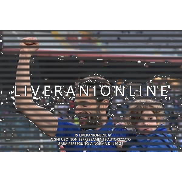 Danilo Vigo/LMedia - UC Sampdoria vs Genoa CFC - italian soccer Serie A match 2021/2022 April 30 2022 - Luigi Ferraris stadium Genova, Italy UC Sampdoria vs Genoa CFC Photo showing: Antonio Candreva celebrates after scoring a match - esultanza @Danilo Vigo/LiveMedia /AGENZIA ALDO LIVERANI SAS