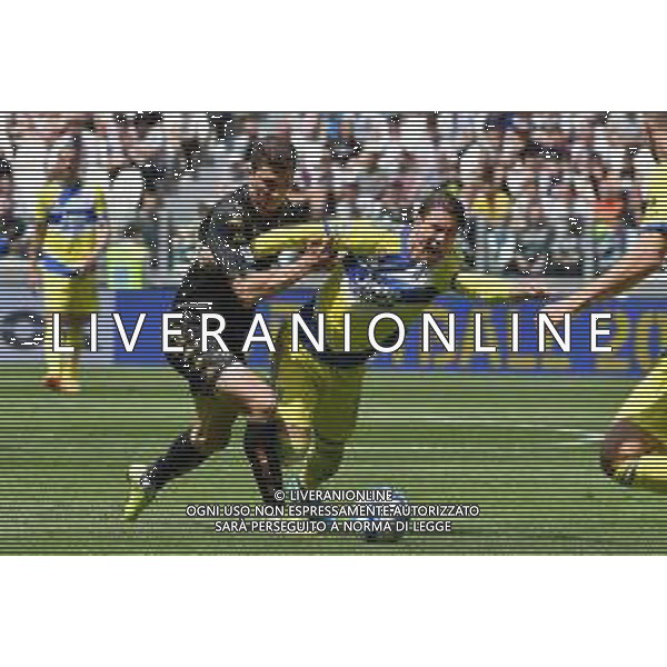 Torino 01.05.2022 Stadio Allianz Stadium ©Alessandro Falzone/Agenzia Aldo Liverani TVAF Juventus vs Genoa Serie A Tim 2021/2022 Nella foto : mattia caldara e dusan vlahovic ©FALZONE/AGENZIA ALDO LIVERANI SAS