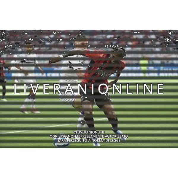 Rafael Leao (Milan) e sulla SX Nikola Milenkovic (Fiorentina) Milan vs Fiorentina Milano 01-05-2022 Stadio Giuseppe Meazza - San Siro Campionato Serie A TIM - 35a giornata foto Roberto Garavaglia/ag. Aldo Liverani sas/AGENZIA ALDO LIVERANI SAS
