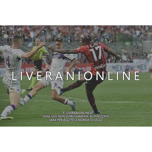 Rafael Leao (Milan) segna il gol dell\'1 a 0 Milan vs Fiorentina Milano 01-05-2022 Stadio Giuseppe Meazza - San Siro Campionato Serie A TIM - 35a giornata foto Roberto Garavaglia/ag. Aldo Liverani sas/AGENZIA ALDO LIVERANI SAS
