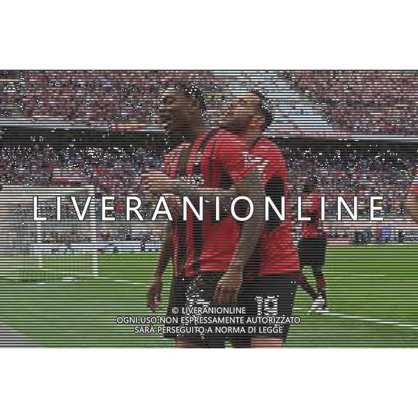 Rafael Leao (Milan) e Theo Hernandez (Milan) esultano dopo il gol dell\'1 a 0 Milan vs Fiorentina Milano 01-05-2022 Stadio Giuseppe Meazza - San Siro Campionato Serie A TIM - 35a giornata foto Roberto Garavaglia/ag. Aldo Liverani sas/AGENZIA ALDO LIVERANI SAS