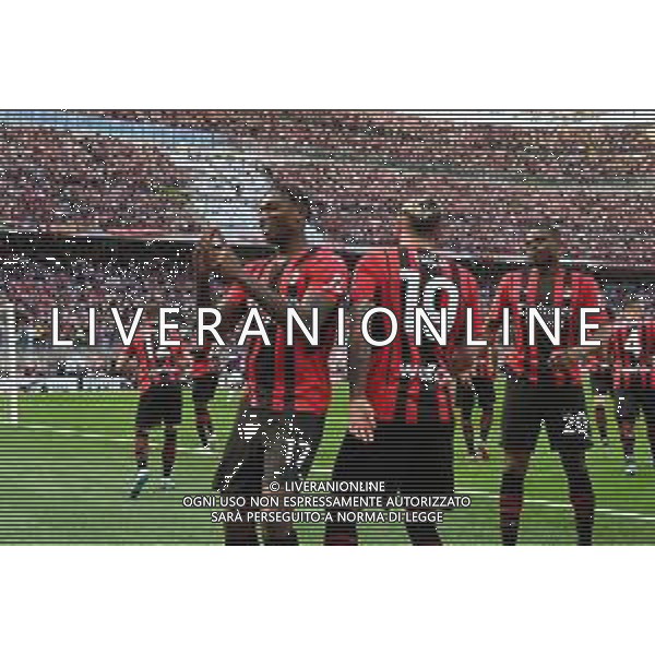 Rafael Leao (Milan) esulta dopo il gol dell\'1 a 0 Milan vs Fiorentina Milano 01-05-2022 Stadio Giuseppe Meazza - San Siro Campionato Serie A TIM - 35a giornata foto Roberto Garavaglia/ag. Aldo Liverani sas/AGENZIA ALDO LIVERANI SAS