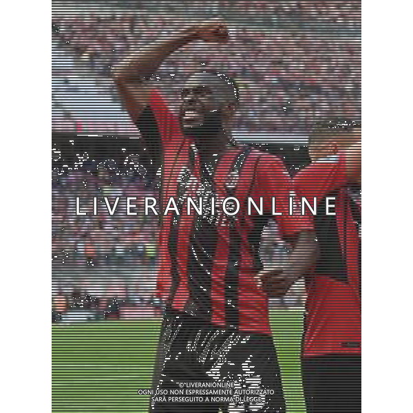 Fikayo Tomori (Milan) esulta dopo il gol dell\'1 a 0 segnato da Rafael Leao (Milan) Milan vs Fiorentina Milano 01-05-2022 Stadio Giuseppe Meazza - San Siro Campionato Serie A TIM - 35a giornata foto Roberto Garavaglia/ag. Aldo Liverani sas/AGENZIA ALDO LIVERANI SAS