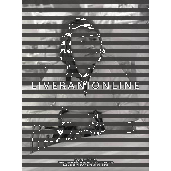 RETROSPETTIVA ANNIE GIRADOT ATTRICE NELLA FOTO ANNIE GIRARDOT A CANNES NELL\'ANNO 1975  AG ALDO LIVERANI SAS