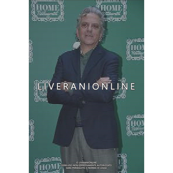 ¬© TVRG Photocall Giorgio Locatelli nella foto Giorgio Locatelli Milano 02-05-2022 Photocall in occasione della presentazione di Home Restaurant trasmissione TV con lo chef Giorgio Locatelli foto Roberto Garavaglia/ag. Aldo Liverani sas/AGENZIA ALDO LIVERANI SAS