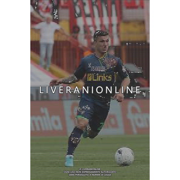 Foto P.G /Ag. Aldo Liverani 30 aprile 2022 Sport Calcio Vicenza-Lecce Campionato di Calcio Serie B 2021/22 - Stadio Romeo Menti Nella foto: Gabriel Strefezza(Lecce); / Agenzia Aldo Liverani Sas