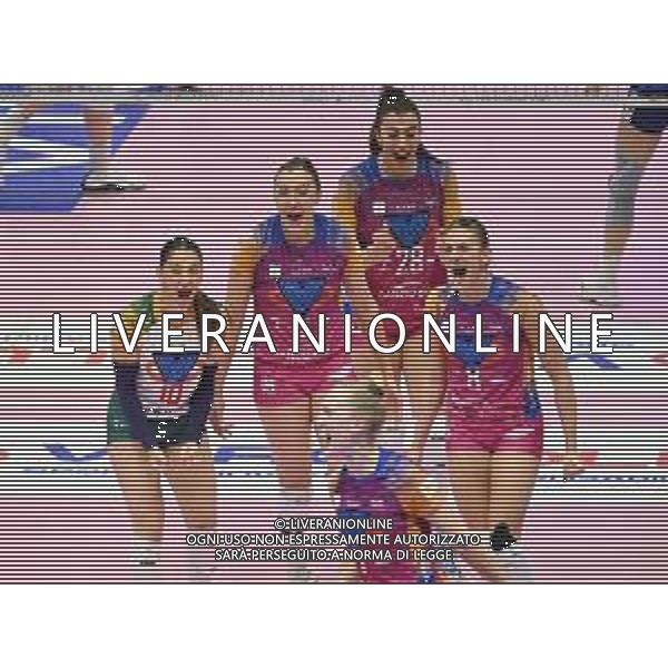 ¬© TVRG esultanza Monza dopo un punto Vero Volley Monza vs Prosecco DOC Imoco Volley Conegliano Monza 03-05-2022 Arena di Monza campionato femminile Serie A1 gara 2 finale playoff scudetto foto Roberto Garavaglia/ag. Aldo Liverani sas/AGENZIA ALDO LIVERANI SAS