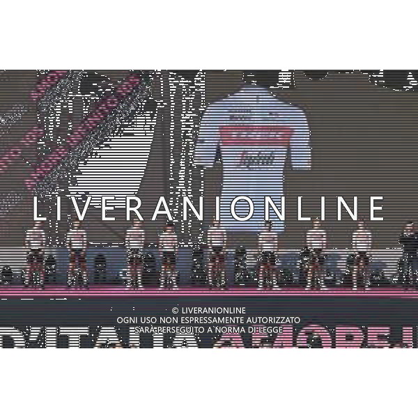 04-05-2022 Presentazione Squadre Giro D\'italia 2022; 2022, Trek - Segafredo; Budapest; ©SIROTTI/AGENZIA ALDO LIVERANI SAS