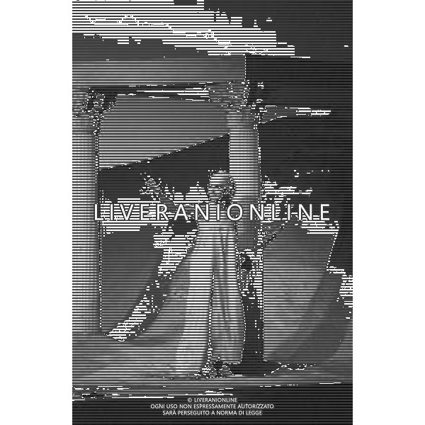 RETROSPETTIVA MONICA GUERRITORE ATTRICE DI CINEMA E TEATRO NELLA FOTO NELLA COMMEDIA TEATRALE \'La dodicesima notte ... o quel che volete\' A MILANO NEL 1979 ©Archivio Giovanni Liverani/AGENZIA ALDO LIVERANI SAS