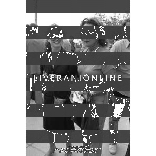 RETROSPETTIVA MONICA GUERRITORE ATTRICE DI CINEMA E TEATRO NELLA FOTO CON LA MADRE GIUSEPPINA PENTIMALLI AL FESTIVAL DI VENEZIA NEL 1981 ©Archivio Giovanni Liverani/AGENZIA ALDO LIVERANI SAS