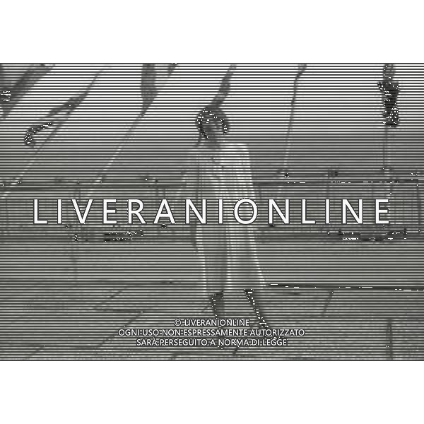 RETROSPETTIVA GLENDA JACKSON ATTRICE  NELLA FOTO GLENDA JACKSON A CANNES IL 20-05-1976 AG ALDO LIVERANI SAS