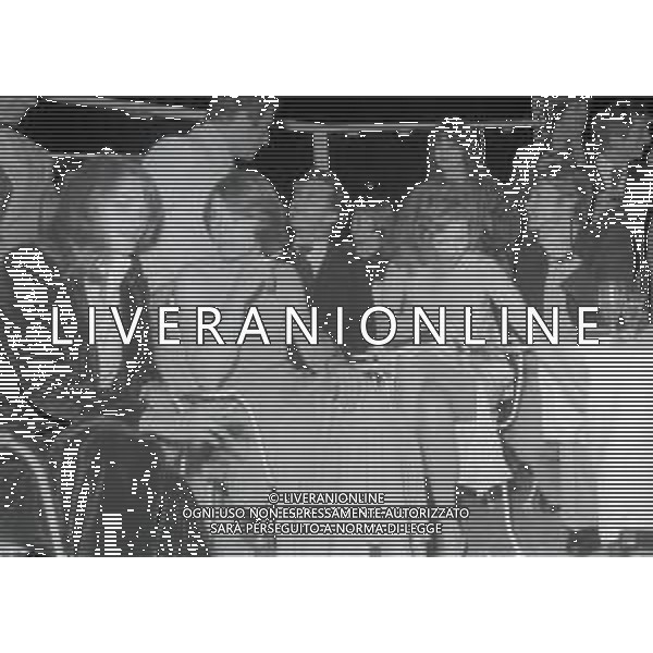 RETROSPETTIVA GLENDA JACKSON ATTRICE  NELLA FOTO GLENDA JACKSON CON FAYE DUNAWAY A CANNES IL 20-05-1976  AG ALDO LIVERANI SAS