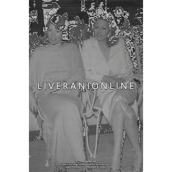 RETROSPETTIVA GLENDA JACKSON ATTRICE  NELLA FOTO GLENDA JACKSON CON FAYE DUNAWAY A CANNES IL 20-05-1976  AG ALDO LIVERANI SAS